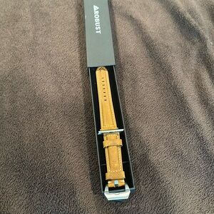 Men’s Light Brown Leather Apple Watch Band